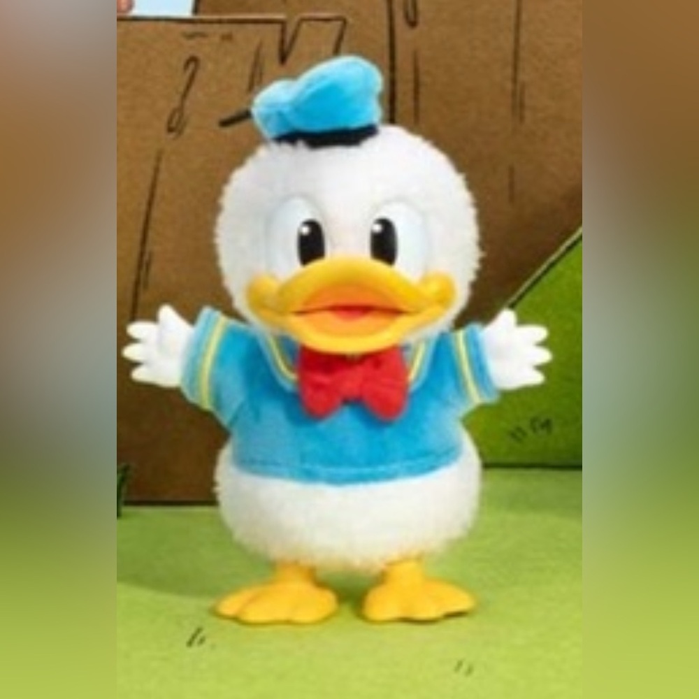 Disney Mickey Family Keychain Authenic Donald Duck
